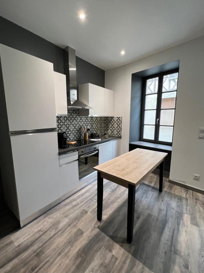 Appartement 4 Personnes Centre De Condom Exteriér fotografie